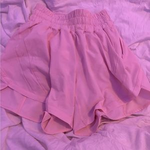 Lululemon older shorts size 2 baby pink